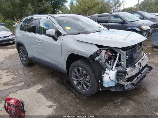 4T3B6RFV7NU080513 — 2022 Toyota RAV4, Передняя часть (Front End), фото до ремонта
