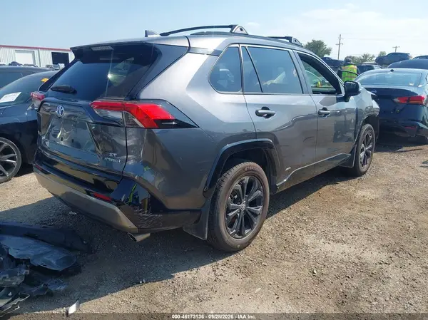 JTM16RFV6ND071889 — 2022 Toyota RAV4, фото 4 с аукциона IAAI, Правый бок