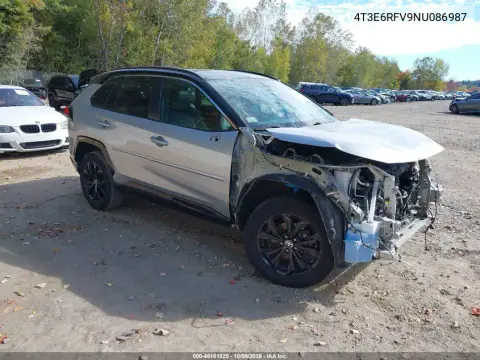 4T3E6RFV9NU086987 — 2022 Toyota RAV4, Передняя часть, фото до ремонта