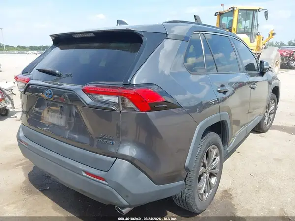 4T3B6RFV5NU065525 — 2022 Toyota RAV4, фото 4 с аукциона IAAI, Передняя часть
