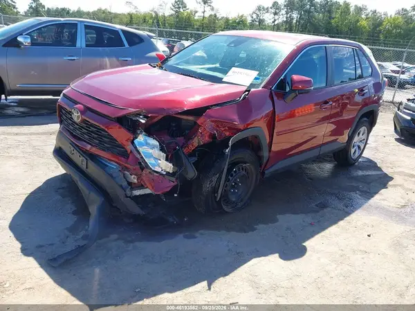2T3G1RFV6NW271859 — 2022 Toyota RAV4, фото 2 с аукциона IAAI, Передняя часть слева