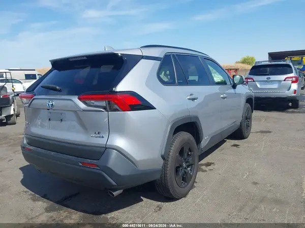 JTMMWRFV2ND568905 — 2022 Toyota RAV4, фото 4 с аукциона IAAI, Передняя часть