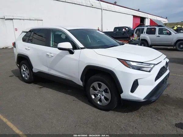 2T3G1RFVXPW348736 — 2023 Toyota RAV4, Передняя часть слева (Left Front), фото до ремонта