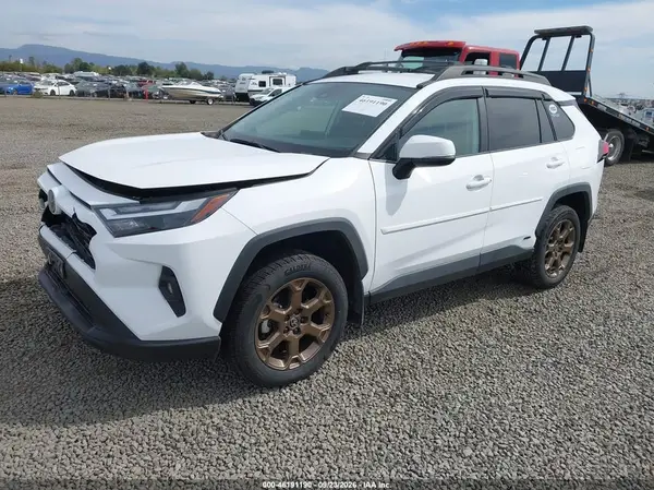 2T3UWRFV3PW161391 — 2023 Toyota RAV4, фото 2 с аукциона IAAI, Передняя часть