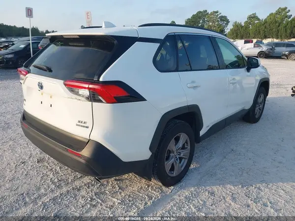 JTMRWRFV3PD188464 — 2023 Toyota RAV4, фото 4 с аукциона IAAI 14.10.2026, Левый бок
