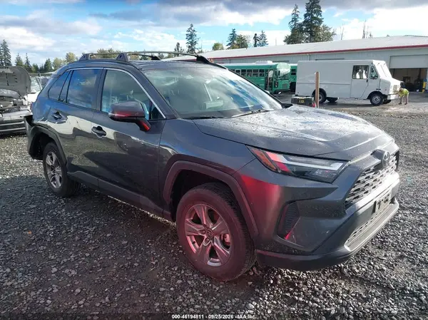 2T3P1RFV6PC385476 — 2023 Toyota RAV4, Задняя часть (Rear), фото до ремонта