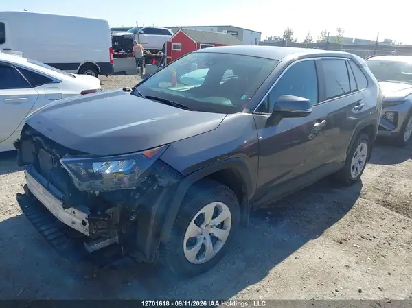 2T3B1RFV5RC470998 — 2024 Toyota RAV4, фото 2 с аукциона IAAI 28.09.2026, Передняя часть