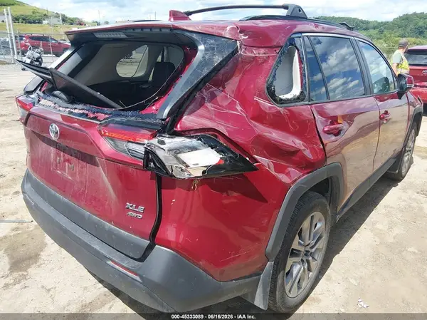 2T3A1RFVXRW437246 — 2024 Toyota RAV4, фото 4 с аукциона IAAI, Опрокидывание