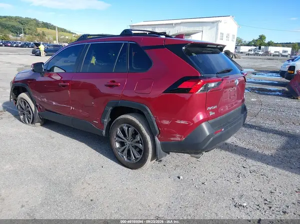 2T3B6RFV0RW056057 — 2024 Toyota RAV4, фото 3 с аукциона IAAI 14.10.2026, Левый бок
