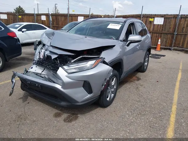 4T3RWRFV0RU159283 — 2024 Toyota RAV4, фото 2 с аукциона IAAI, Передняя часть