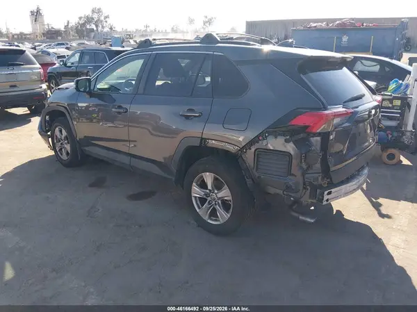 2T3RWRFV2RW221508 — 2024 Toyota RAV4, фото 3 с аукциона IAAI, Передняя часть