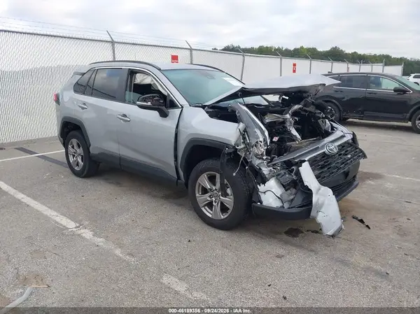 2T3W1RFV0RW342992 — 2024 Toyota RAV4, Передняя часть (Front End), фото до ремонта
