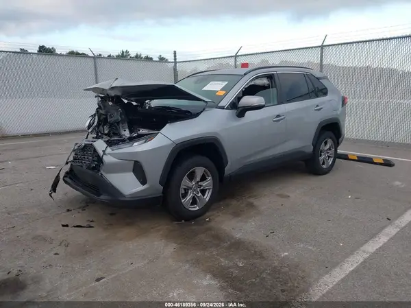 2T3W1RFV0RW342992 — 2024 Toyota RAV4, фото 2 с аукциона IAAI, Передняя часть