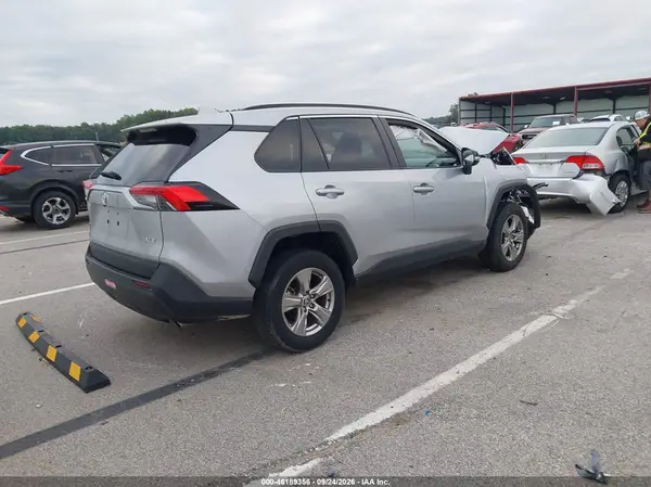 2T3W1RFV0RW342992 — 2024 Toyota RAV4, фото 4 с аукциона IAAI, Передняя часть