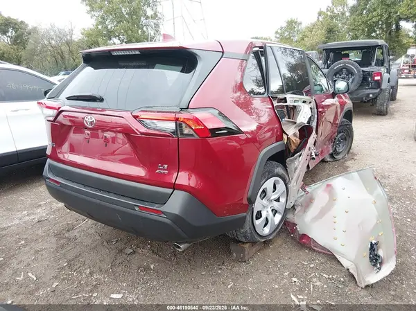 2T3F1RFVXRW460628 — 2024 Toyota RAV4, фото 4 с аукциона IAAI, Правый бок