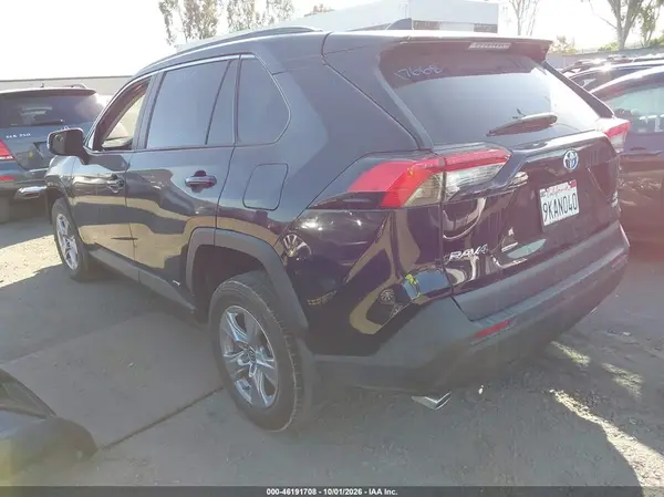 4T3RWRFV0RU112609 — 2024 Toyota RAV4, фото 3 с аукциона IAAI 14.10.2026, Передняя часть справа