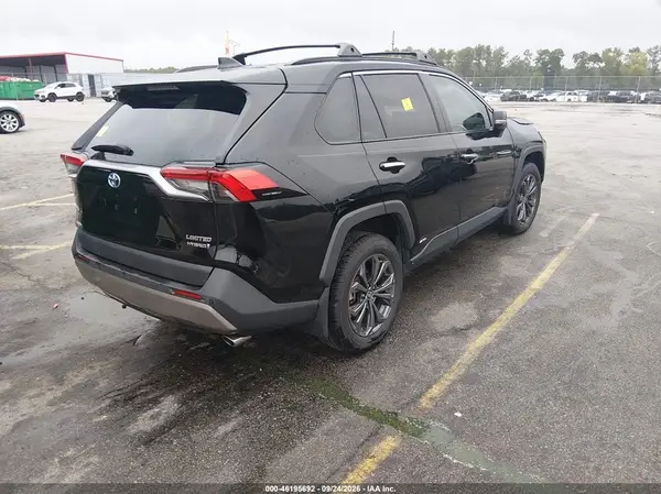 4T3D6RFV8RU171286 — 2024 Toyota RAV4, фото 4 с аукциона IAAI, Передняя часть