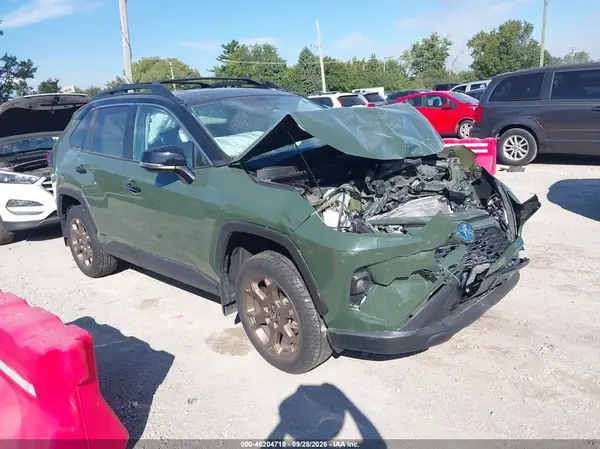 2T3UWRFV5RW209251 — 2024 Toyota RAV4, Передняя часть (Front End), фото до ремонта