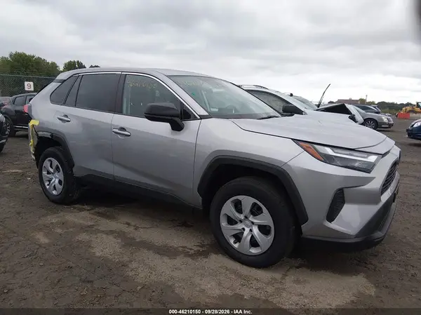 2T3F1RFV2RW461689 — 2024 Toyota RAV4, Задняя часть (Rear), фото до ремонта