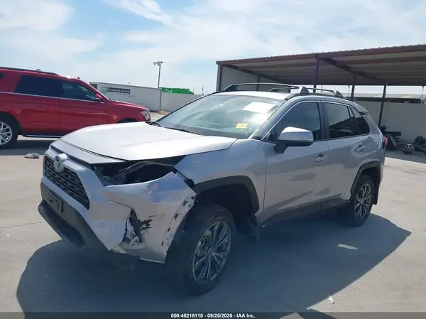 4T3B6RFV7RU159119 — 2024 Toyota RAV4, фото 2 с аукциона IAAI, Передняя часть