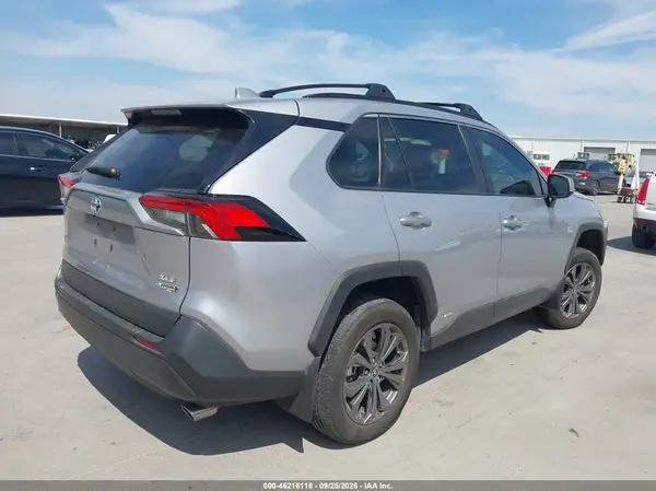 4T3B6RFV7RU159119 — 2024 Toyota RAV4, фото 4 с аукциона IAAI, Передняя часть