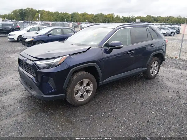 2T3P1RFV3RW456179 — 2024 Toyota RAV4, фото 2 с аукциона IAAI, Передняя часть