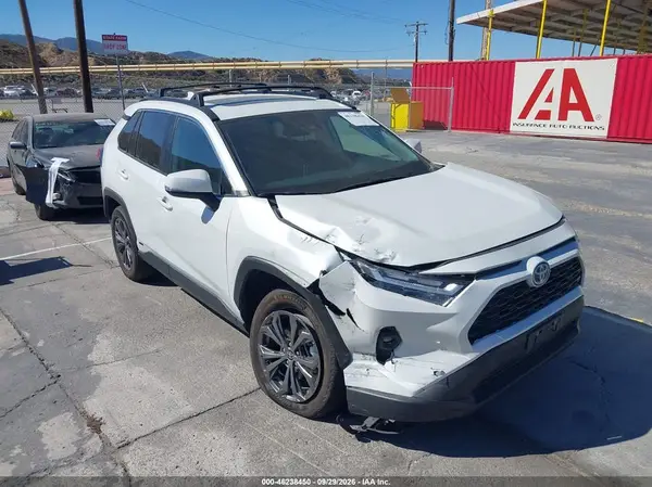 2T3B6RFV6RW055110 — 2024 Toyota RAV4, Правый бок (Right Side), фото до ремонта