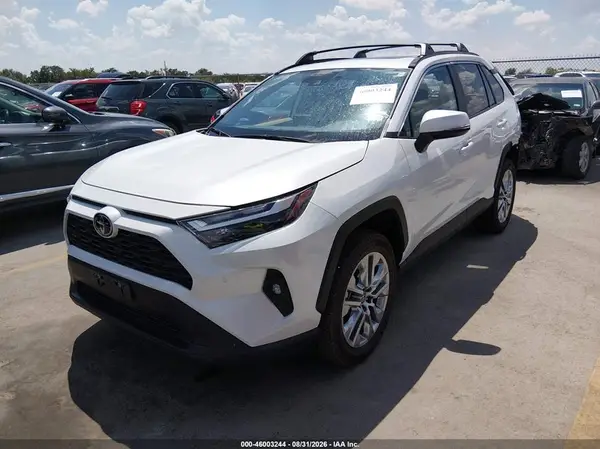 2T3C1RFV5SW417842 — 2025 Toyota RAV4, фото 2 с аукциона IAAI, Задняя часть