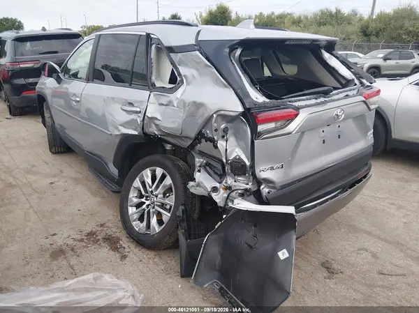 2T3N1RFV8SW528085 — 2025 Toyota RAV4, фото 3 с аукциона IAAI 13.10.2026, Левый бок