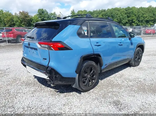 JTME6RFV4SD580201 — 2025 Toyota RAV4, фото 4 с аукциона IAAI, Передняя и задняя части