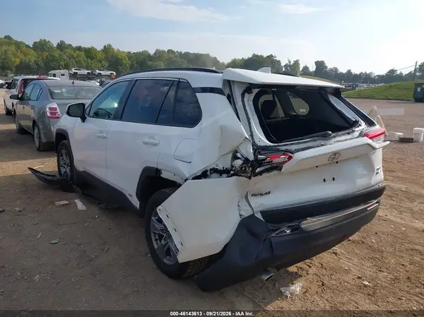 4T3RWRFV3SU180408 — 2025 Toyota RAV4, фото 3 с аукциона IAAI 30.09.2026, Задняя часть