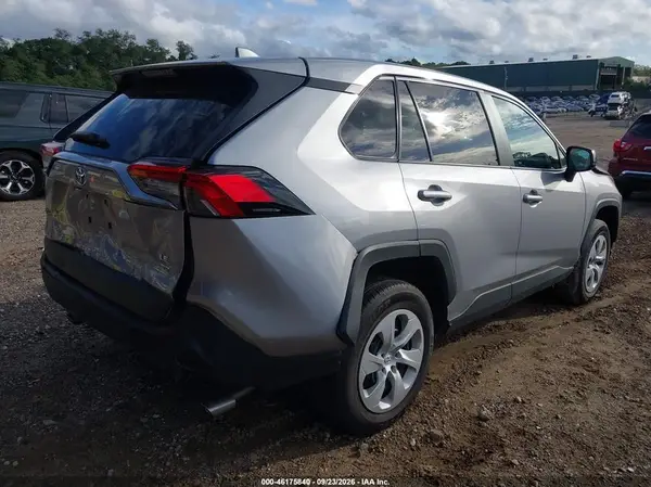 2T3F1RFV9SC515898 — 2025 Toyota RAV4, фото 4 с аукциона IAAI 13.10.2026, Передняя часть