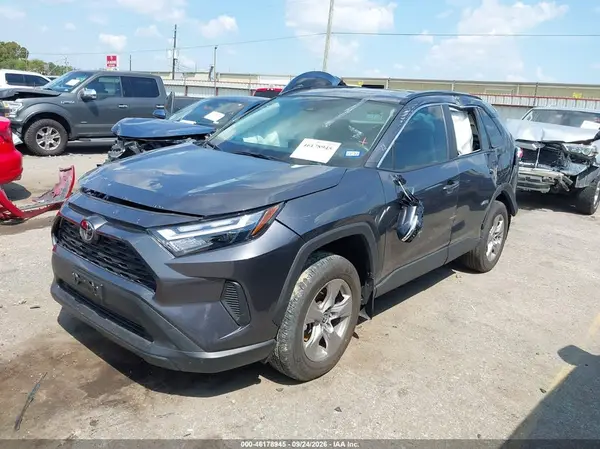 2T3W1RFV4SC359088 — 2025 Toyota RAV4, фото 2 с аукциона IAAI 14.10.2026, Опрокидывание