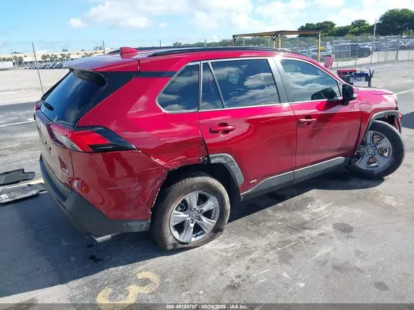 JTMRWRFV0SD298574 — 2025 Toyota RAV4, фото 4 с аукциона IAAI, Правый бок