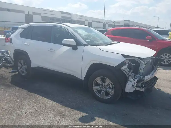 2T3W1RFV8SC358865 — 2025 Toyota RAV4, Передняя часть (Front End), фото до ремонта