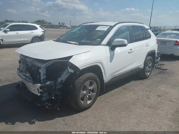 2T3W1RFV8SC358865 — 2025 Toyota RAV4, фото 2 с аукциона IAAI, Передняя часть