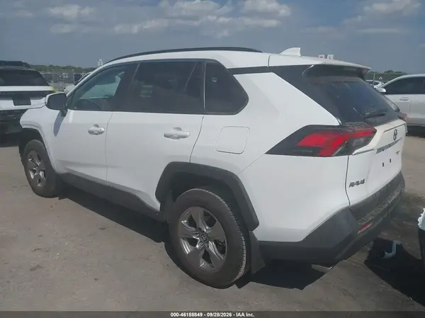 2T3W1RFV8SC358865 — 2025 Toyota RAV4, фото 3 с аукциона IAAI, Передняя часть