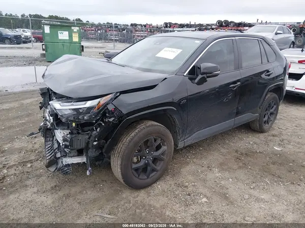2T3K1RFV6SC319111 — 2025 Toyota RAV4, фото 2 с аукциона IAAI 24.09.2026, Передняя часть