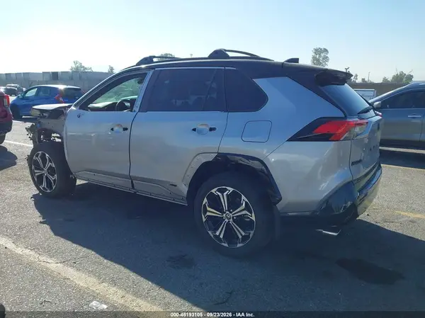 JTMEB3FV7SD255762 — 2025 Toyota RAV4, фото 3 с аукциона IAAI, Передняя часть