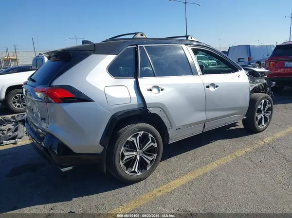 JTMEB3FV7SD255762 — 2025 Toyota RAV4, фото 4 с аукциона IAAI, Передняя часть