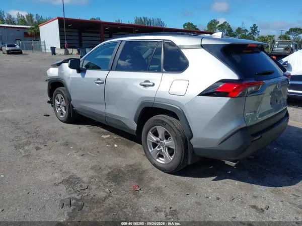 2T3W1RFV1SC347903 — 2025 Toyota RAV4, фото 3 с аукциона IAAI, Передняя часть