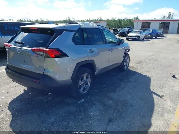2T3W1RFV1SC347903 — 2025 Toyota RAV4, фото 4 с аукциона IAAI, Передняя часть