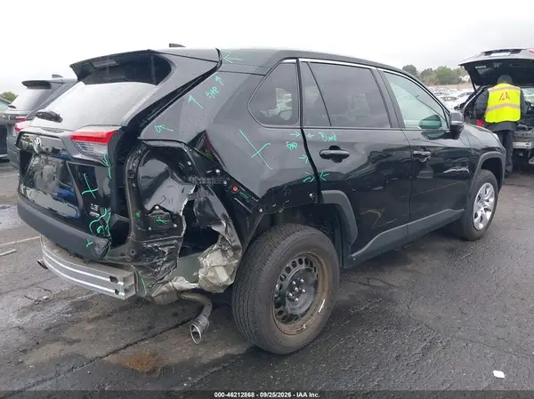 2T3G1RFV9SW562769 — 2025 Toyota RAV4, фото 4 с аукциона IAAI, Задняя часть