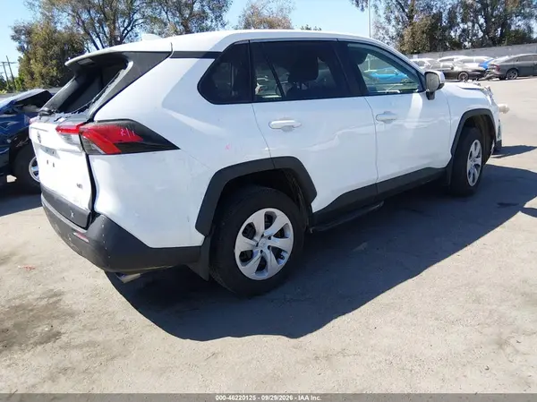 2T3K1RFV6SC323823 — 2025 Toyota RAV4, фото 4 с аукциона IAAI, Передняя часть