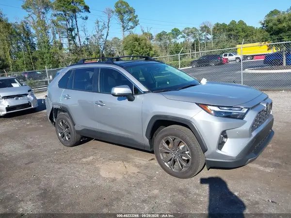 JTMD6RFV5SD164797 — 2025 Toyota RAV4, Задняя часть (Rear), фото до ремонта