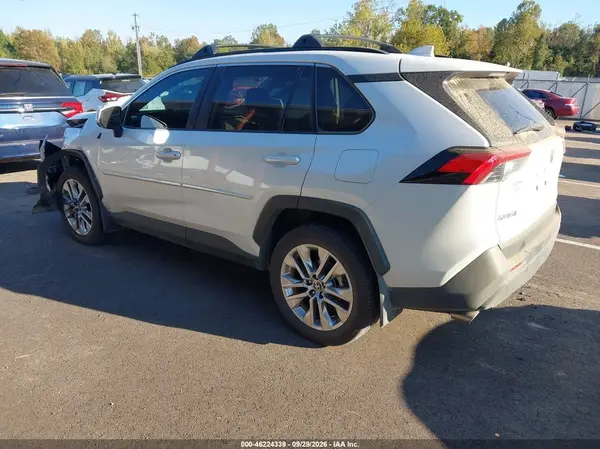 2T3C1RFV3SW442741 — 2025 Toyota RAV4, фото 3 с аукциона IAAI, Передняя часть