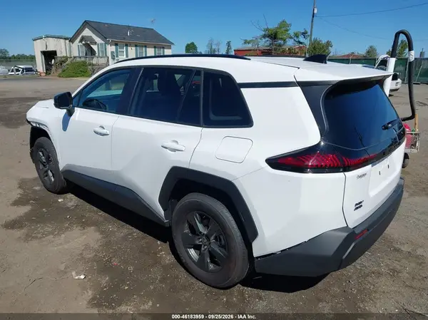 2T36CRAVXTC019043 — 2026 Toyota RAV4, фото 3 с аукциона IAAI, Передняя часть