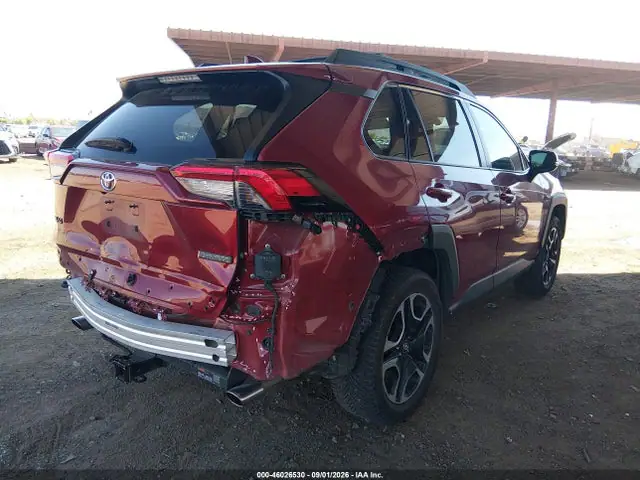 2T3J1RFV1KW040563 — 2019 Toyota RAV4 Adventure, фото 4 с аукциона IAAI 06.10.2026, Задняя часть