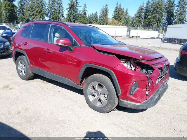 2T3MWRFV4RW193415 — 2024 Toyota RAV4 Hybrid LE, Передняя часть (Front End), фото до ремонта