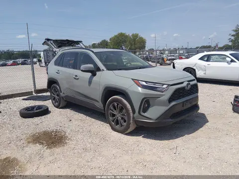 JTMB6RFV7PD095304 — 2023 Toyota RAV4 Hybrid XLE Premium, Задняя часть (Rear), фото до ремонта